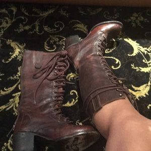 Free bird boots worn 2-3 times